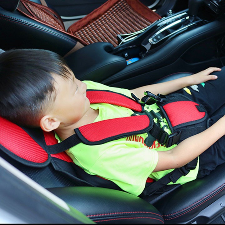 Đai ghế an toàn ô tô cho em bé